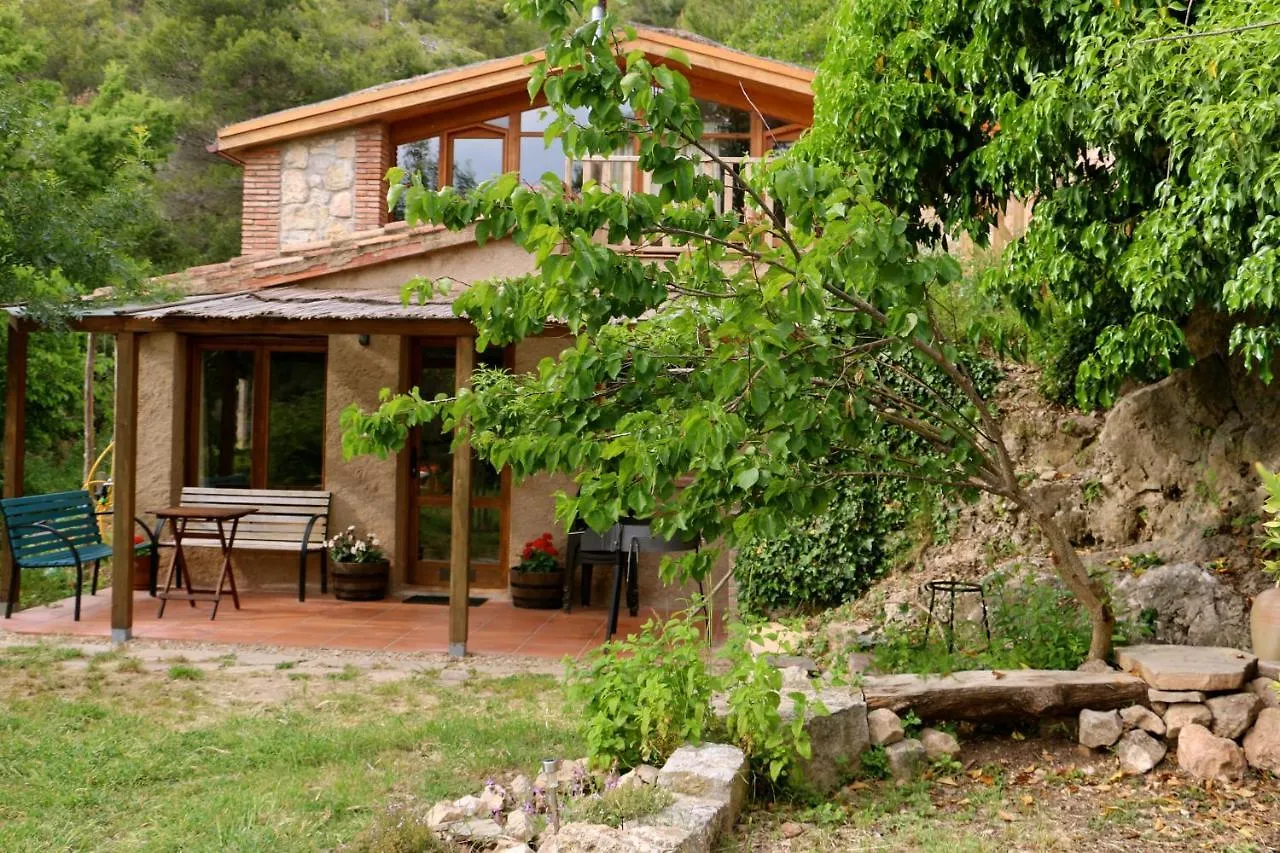 Holiday home Casa Ecologica En Plena Naturaleza Arboli