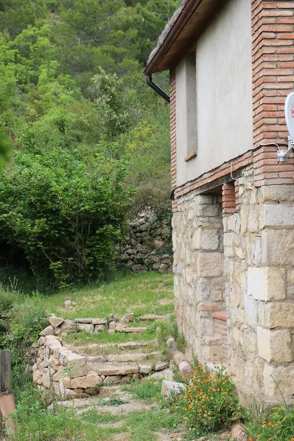 Holiday home Casa Ecologica En Plena Naturaleza Arboli