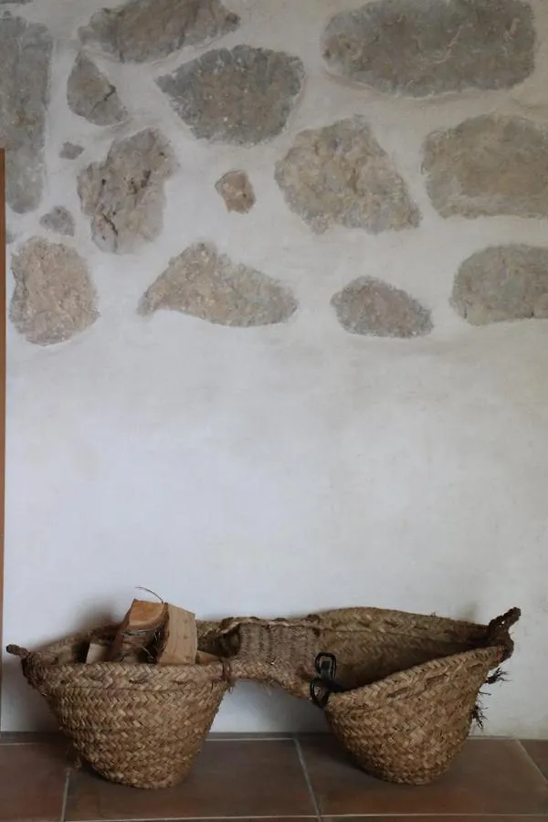Holiday home Casa Ecologica En Plena Naturaleza Arboli